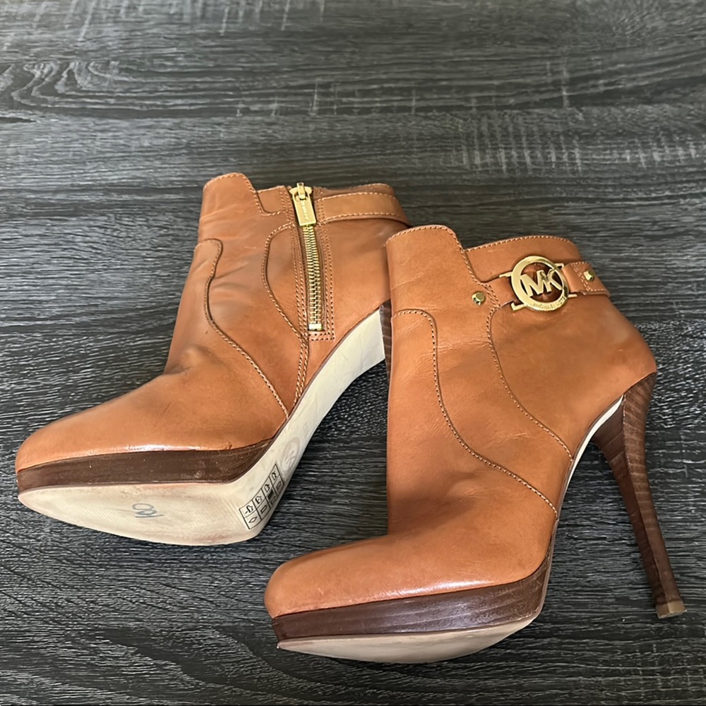 Michael Kors Brown Leather Heeled Boots